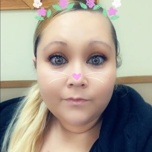 Meet your Posher, Carrie